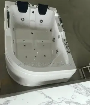 2-seater Whirlpool Jacuzzi With Massage Jets