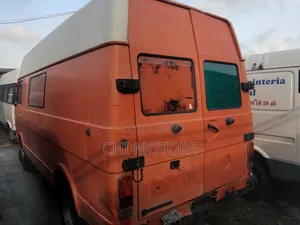 Volkswagen LT 2002 Orange