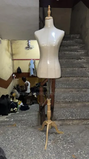Size 8 Fully Pinnable Female Bodyform