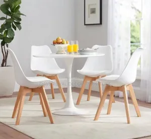 Unique Design Center Table And Chairs