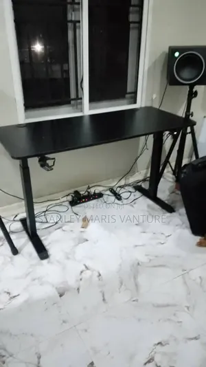 Electric Height Adjustable Desk