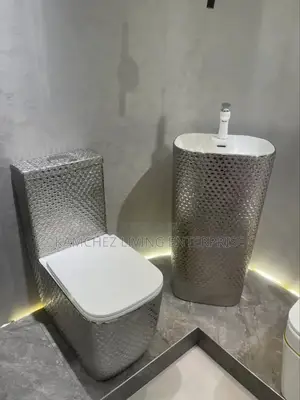 Textured One-Piece Water Closet Pedestal Basin Set