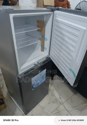 Stylish Double Door Refrigerator - 195 L Skyrun