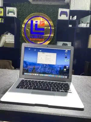 Laptop Apple MacBook Air 2017 8GB Intel Core I7 SSD 256GB