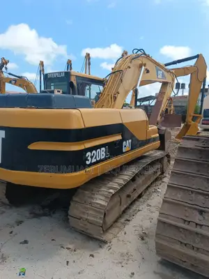 Caterpillar Excavator 320 Bl Price: 130m Naira