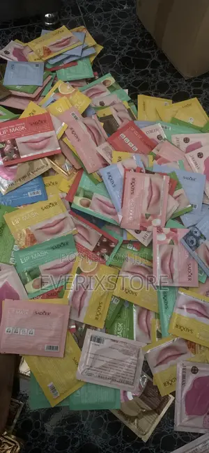 Lip Moisturizer Mask