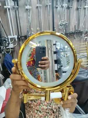 Gold Coloured Led Magnifying Glass.