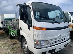 Toyota Dyna 200
