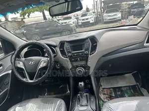 Hyundai Santa Fe 2017 White