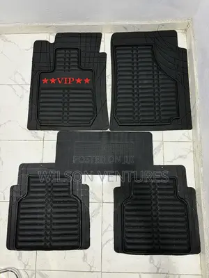 5 PCS Universal Rubber Mat for Cars