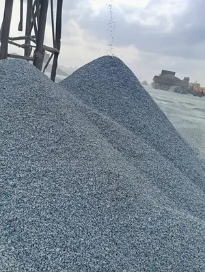 Iron Black Chippings and Granite
