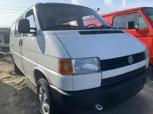 Volkswagen Transporter 2002 White