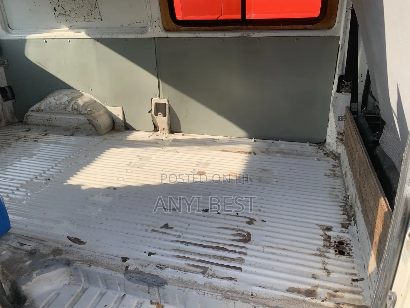 Volkswagen Transporter 2002 White