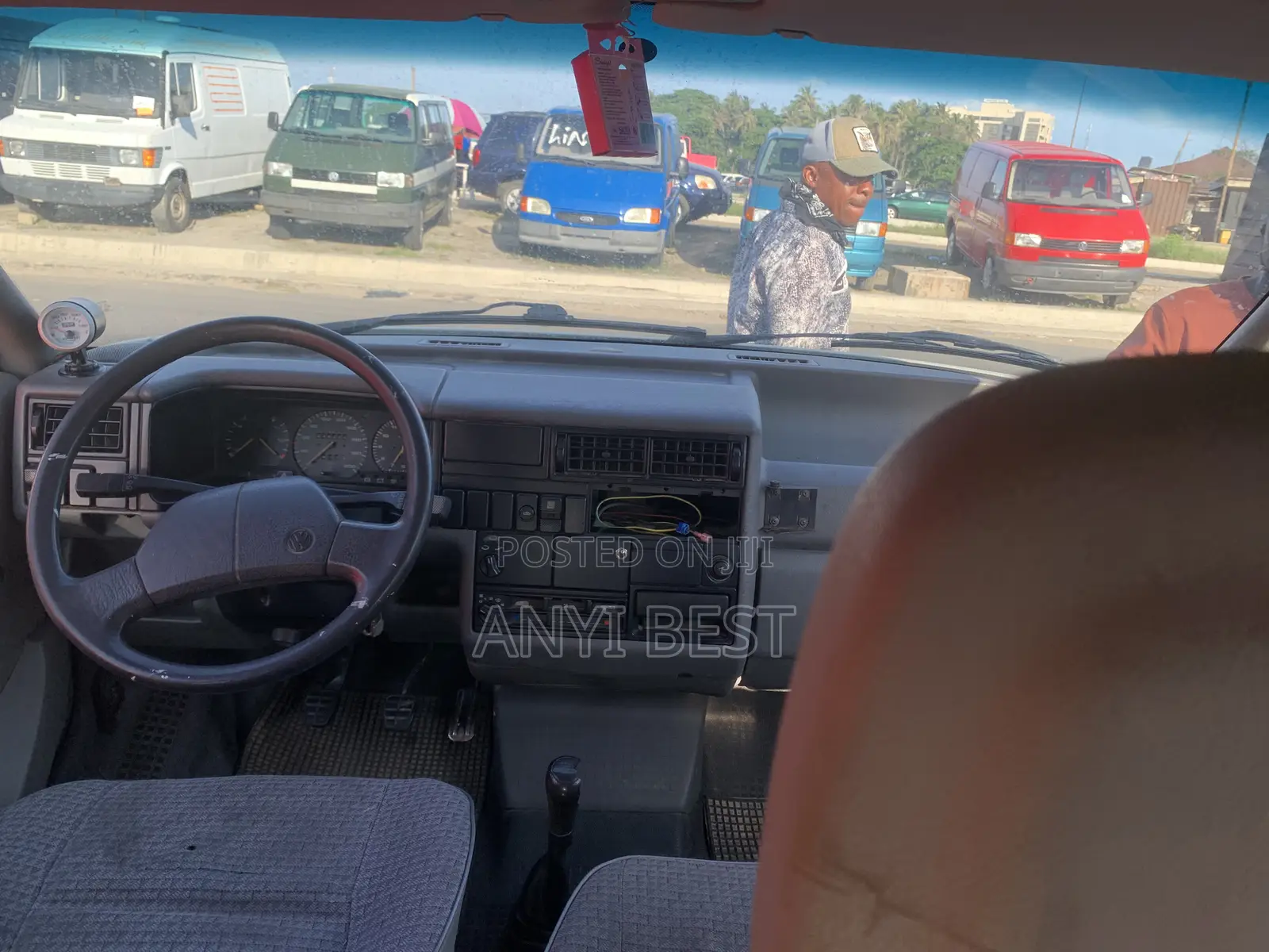 Volkswagen Transporter 2002 White