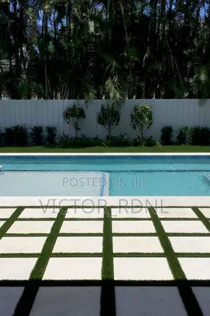 Artificial Grass for Pool