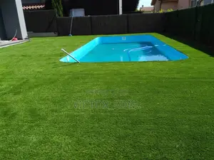 Artificial Grass for Pool