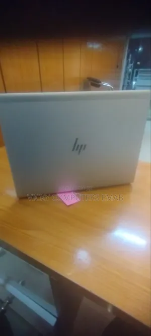 Laptop HP EliteBook 840 G5 8GB Intel Core I5 SSD 256GB