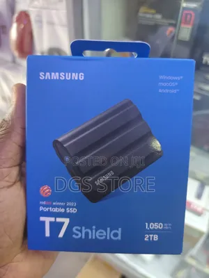 Samsung T7 Shield SSD 2tb for iPhone 15 iPhone 16
