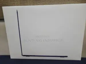 New Laptop Apple MacBook Air 16GB Apple M4 SSD 512GB