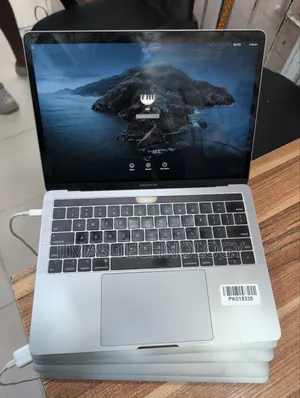 Laptop Apple MacBook Pro 2020 16GB Intel Core i5 SSD 512GB