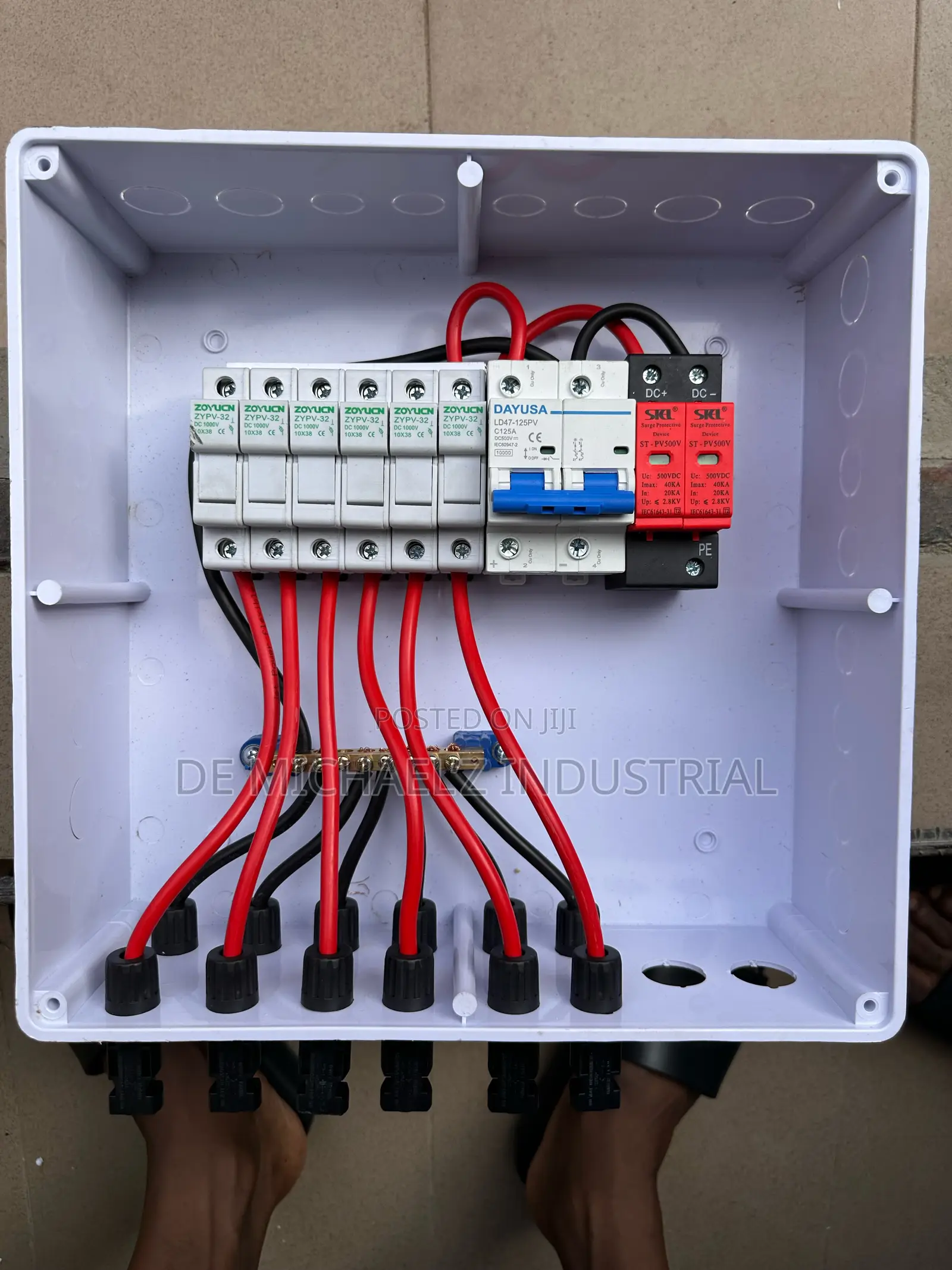 6 Strings Pv Combiner Box for Solar System