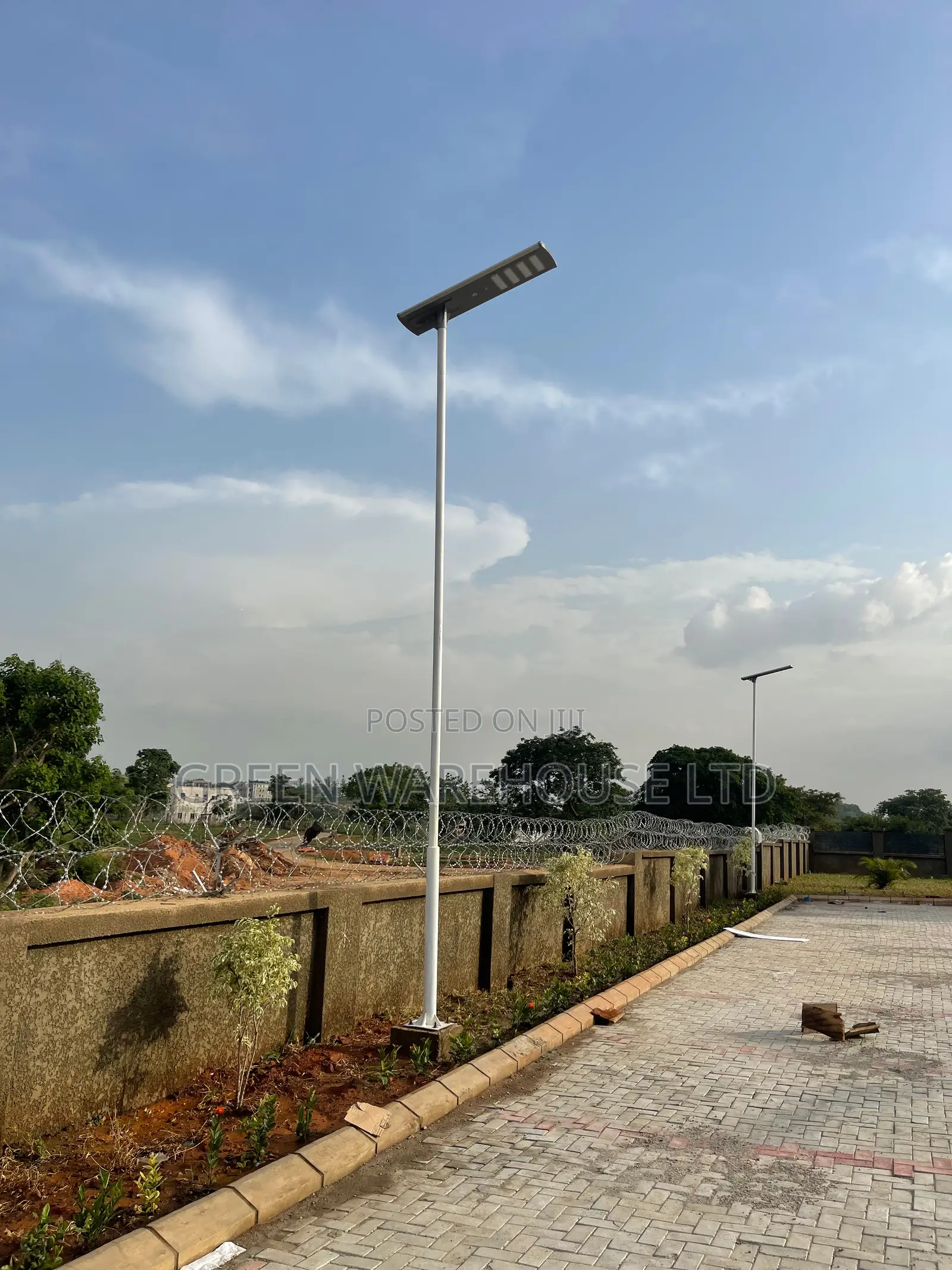 100 Watt Solar Light