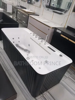 Straight Jacuzzi