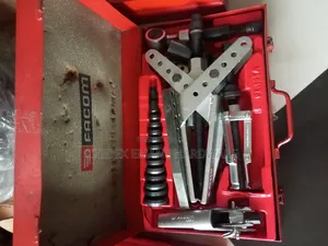 Facom Medium Power Engineering Puller Kit