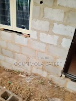 Cream Colour Casement Window Aluminum With Net and Burglary