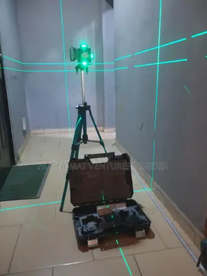 Laser Line Level (16 Lines) With Tripod