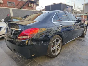 Mercedes-Benz C300 Sport 4Matic Sedan AWD (2.0L 4cyll 7A) 2016 Black