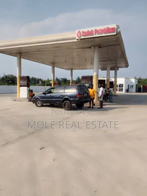 2,244sqm Non Function Filling Station Dopemu Abeokuta Exp.