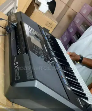 Yamaha Keyboard PSR _Sx 920