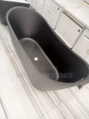Black Freestanding Acrylic Bathtub