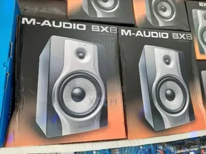 M-Audio Bx8 Carbon Studio Monitor – Pair