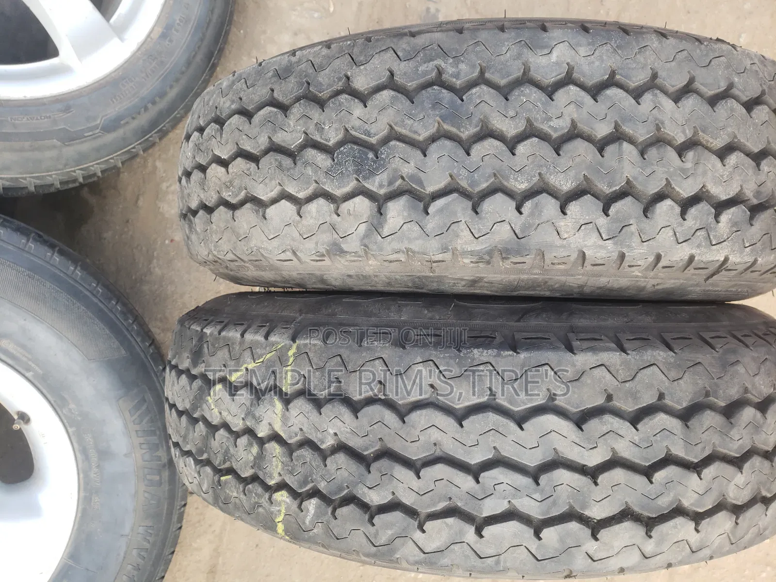 185 R 14c Maxxis Tire