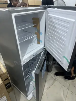 Skyrun Rapidchill 195l Refrigerator (Model BCD-195hs).