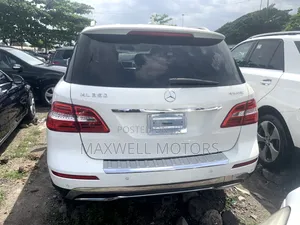 Mercedes-Benz M Class ML350 4MATIC 4dr SUV AWD (3.5L 6cyl 7A) 2014