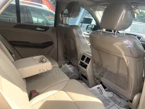 Mercedes-Benz M Class ML350 4dr SUV (3.5L 6cyl 7A) 2014 Black