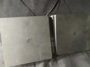 Ps4 Slim With 1 Pad and Games