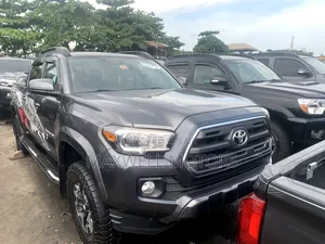 Toyota Tacoma TRD Off Road 2018 Black