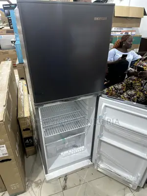 Skyrun Freezeforce Duo 195l Refrigerator (Model BCD-195hs).
