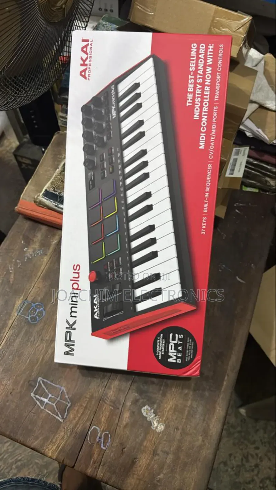 Akai Miniplus Studio Keyboard With Pads
