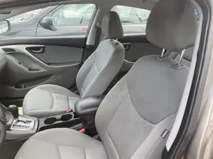Hyundai Elantra GLS Sedan FWD (1.8L 4cyl 6M) 2013 Brown