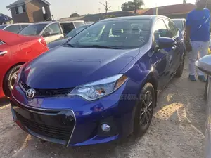 Toyota Corolla S 4dr Sedan (1.8L 4cyl CVT) 2015 Blue
