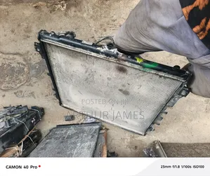 Radiator Toyota Tundra 2008 V6