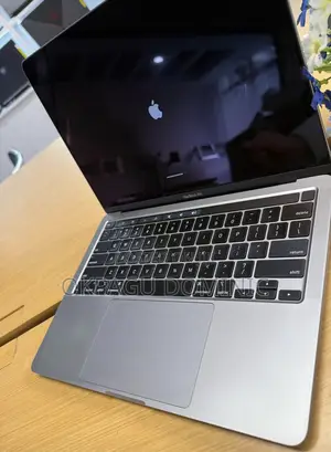 Laptop Apple MacBook Pro 2018 16GB Intel Core I7 SSD 512GB