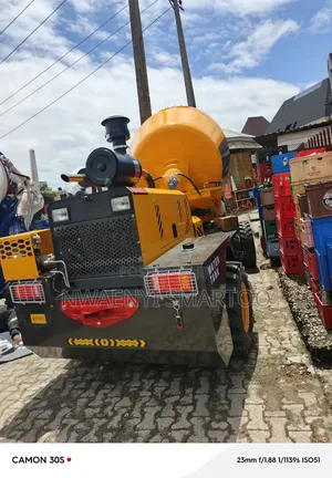 Diesel Mobile Self Load Concrete Mixer 4cubic