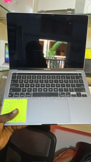 Laptop Apple MacBook Pro 2020 M1 16GB Apple M1 SSD 256GB