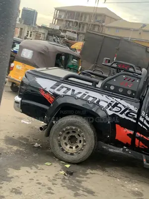Booth Cover and Spoiler Toyota Hilux Available